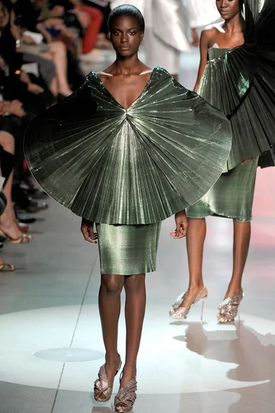 Look 39